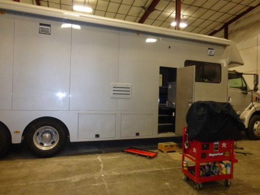 RV Repair Spokane Custom